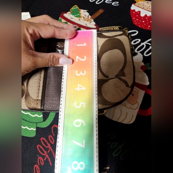 Coach Brown and Black Signature Clutch with Gold Chain - Picture 6 of 10